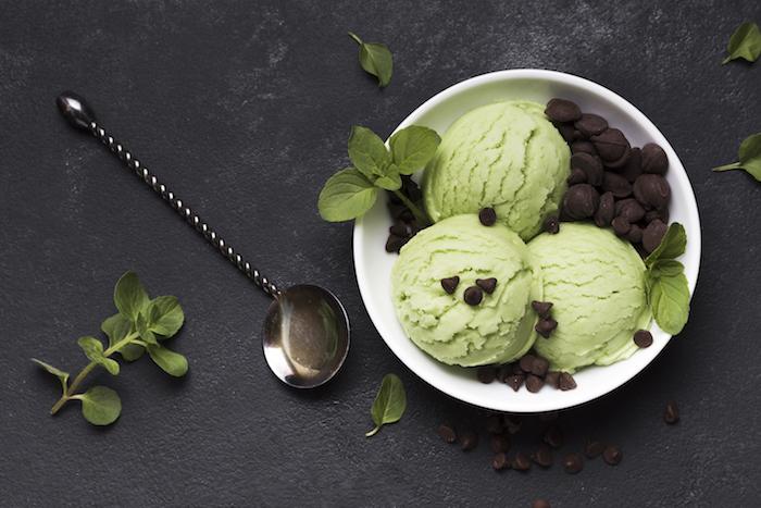 crème glacée à l'arôme de menthe